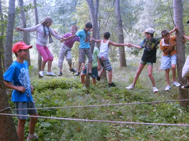 Romania – Youth and Childrens Progams — AMURT project photograph