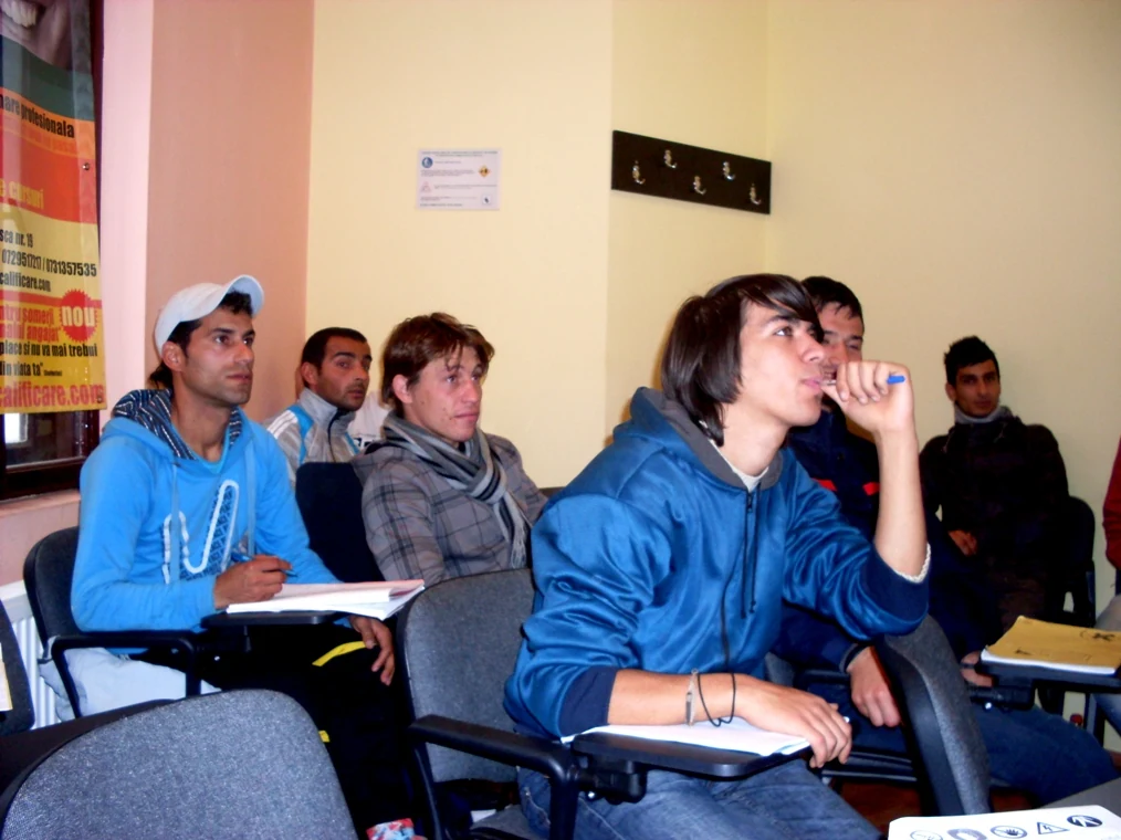 Romania – Youth and Childrens Progams — AMURT project photograph